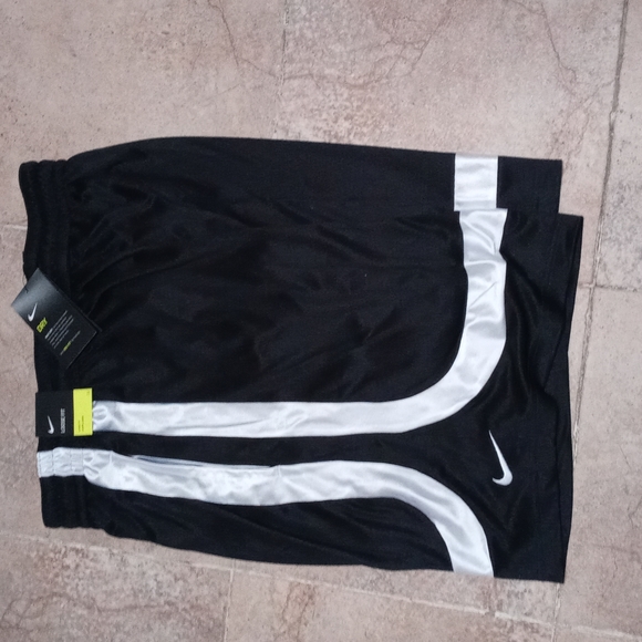 BRAND NEW NIKE MENS BASEBALL SHORT - Picture 6 of 16
